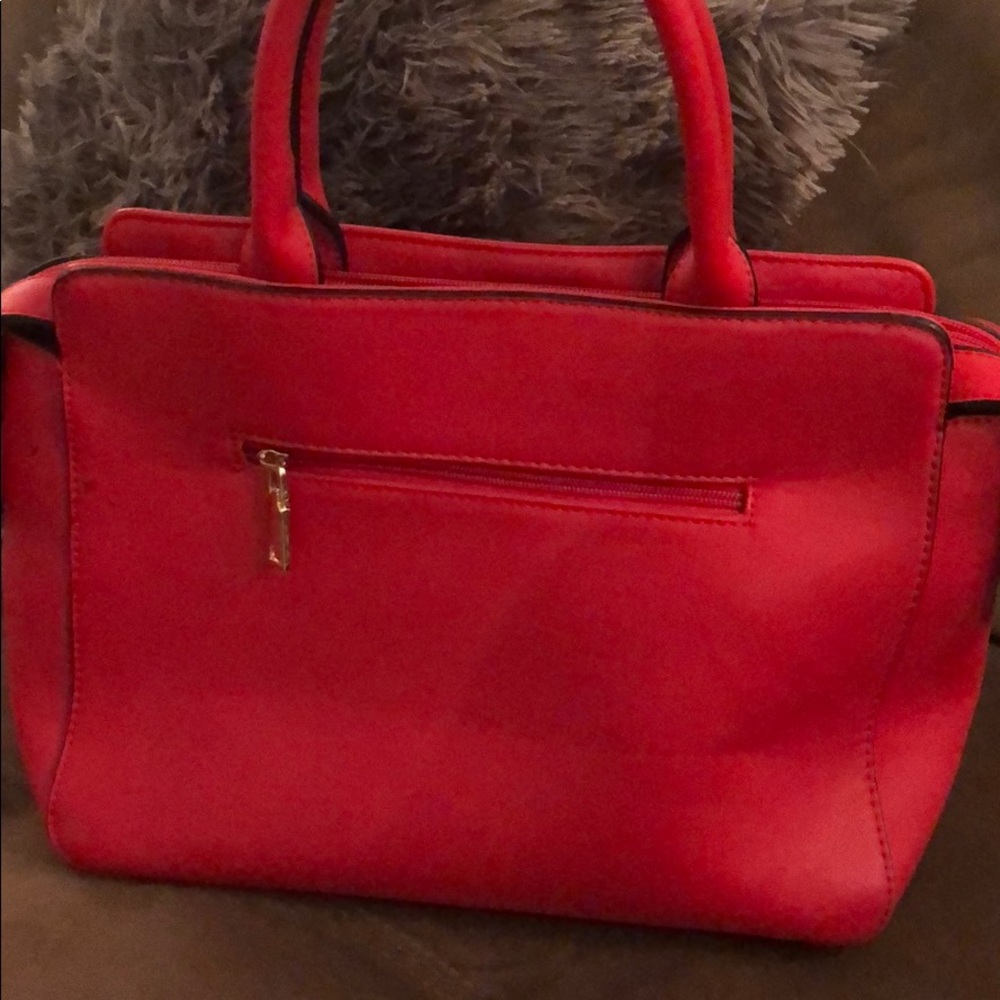 Red Handbag - Picture 2 of 3